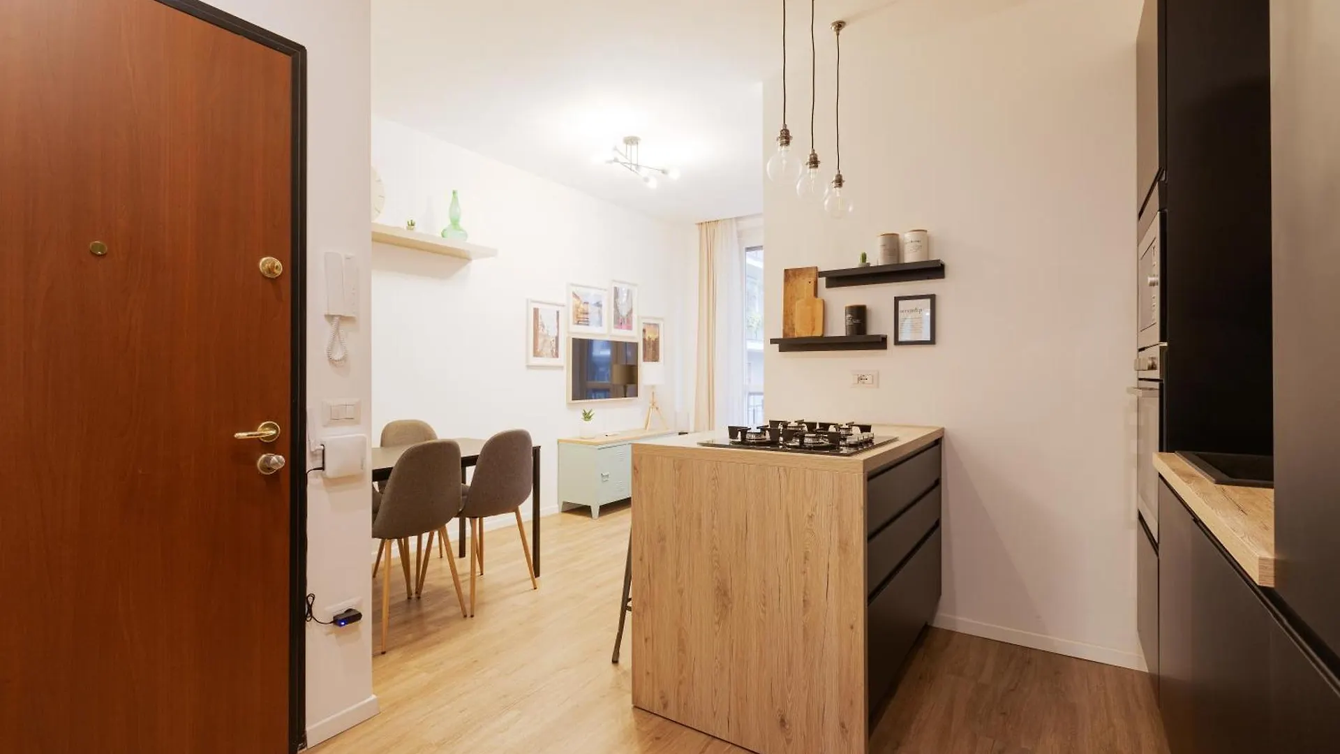 Pasteur M1 - City Zen Studio With Balcony Milan Italy